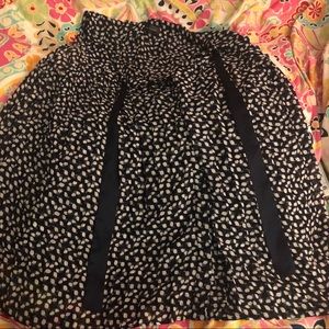 Limited sleeveless flowy top!